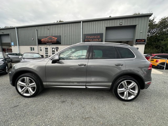 2017 VOLKSWAGEN TOUAREG 3.0 TDI V6 R-Line Plus SUV 5dr Diesel Tiptronic 4WD Euro 6 (s/s) (262 ps) - Photo 7