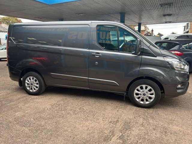 2022 Ford Transit Custom 2L Limited 5dr - Photo 2