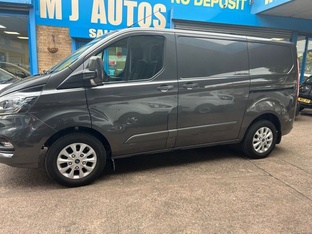 2022 Ford Transit Custom 2L Limited 5dr - Photo 11