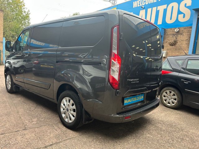 2022 Ford Transit Custom 2L Limited 5dr - Photo 8