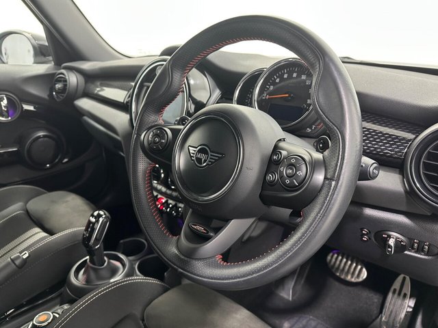 2020 MINI Hatch - Photo 10