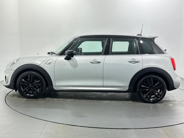 2020 MINI Hatch - Photo 5
