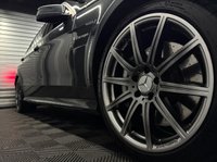 USED 2013 63 MERCEDES-BENZ E-CLASS 5.5 E63 V8 BiTurbo AMG Saloon 4dr Petrol SpdS MCT Euro 6 (s/s) (557 ps) Rear Blinds | Heated rear seats