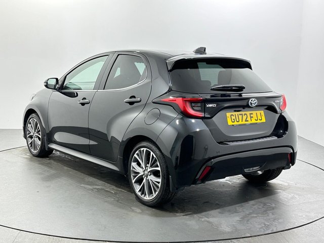 2022 Toyota Yaris - Photo 6