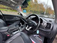 USED 2013 13 KIA SPORTAGE 1.7 CRDi EcoDynamics 2 SUV 5dr Diesel Manual 2WD Euro 5 (s/s) (114 bhp) BEAUTIFUL EXAMPLE BOTH INSIDE AND OUT, VERY WELL CARED FOR, LONG MOT AND EXCELLENT SERVICE HISTORY 9 STAMPS! CRUISE, BLUETOOTH, AIR CON, SUNROOF, HALF LEATHER!