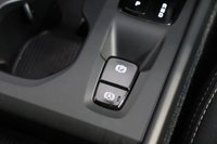 USED 2022 22 VOLVO XC40 1.5h T4 Recharge 10.7kWh Core 5dr  Auto (APPLE CAR PLAY) 