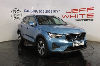 2022 VOLVO XC40