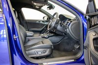 USED 2017 67 AUDI RS6 AVANT 4.0 TFSI V8 Performance Estate 5dr Petrol Tiptronic quattro Euro 6 (s/s) (605 ps) Audi Exclusive Paint