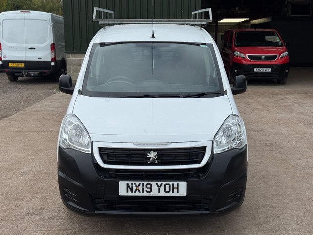 2019 PEUGEOT PARTNER - Photo 4