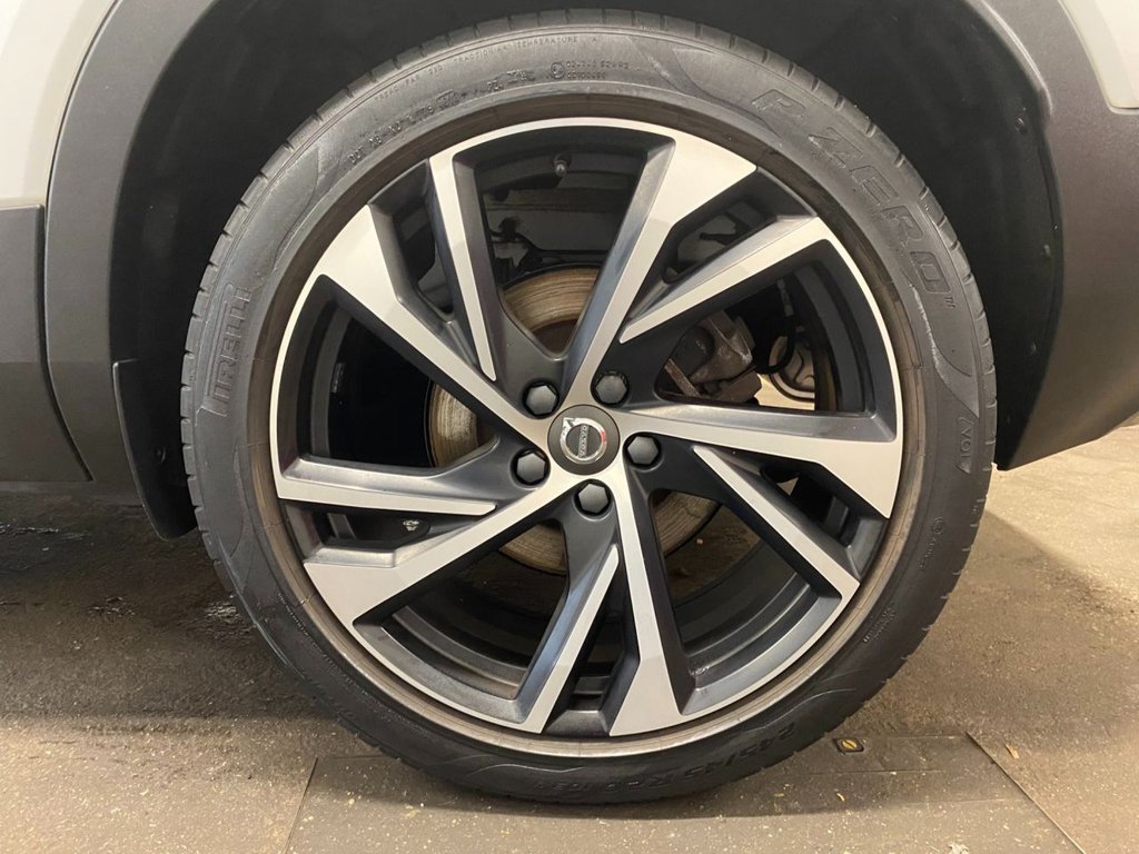 USED 2019 19 VOLVO XC40 2.0 T5 R-Design Pro SUV 5dr Petrol Auto AWD Euro 6 (s/s) (247 ps) 24000 MILES R DESIGN PRO