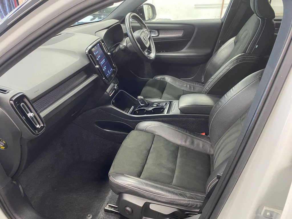 USED 2019 19 VOLVO XC40 2.0 T5 R-Design Pro SUV 5dr Petrol Auto AWD Euro 6 (s/s) (247 ps) 24000 MILES R DESIGN PRO