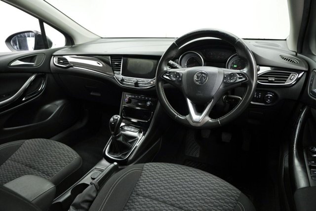 2018 VAUXHALL ASTRA 1.4i Turbo SRi Nav Euro 6 5dr - Photo 8