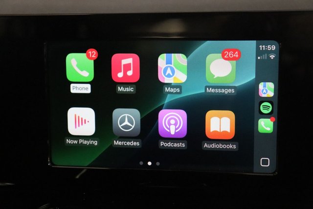 2022 MERCEDES-BENZ GLA GLA200 AMG Line 5dr Auto (SAT NAV) - Photo 2