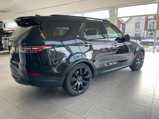View our LAND ROVER DISCOVERY