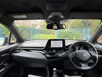 USED 2022 72 TOYOTA C-HR 1.8 VVT-h GPF Design SUV 5dr Petrol Hybrid CVT Euro 6 (s/s) (122 ps) CarPlay, Reverse Camera