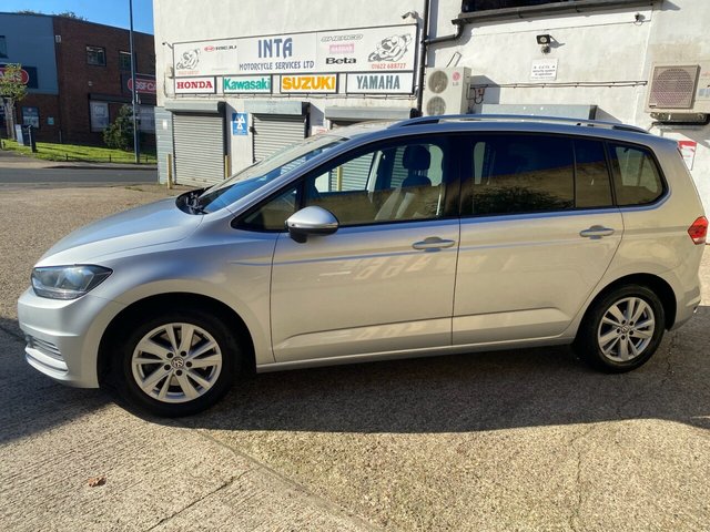 2020 VOLKSWAGEN TOURAN (2020) - Photo 4