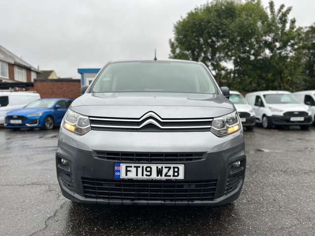 View our CITROEN BERLINGO