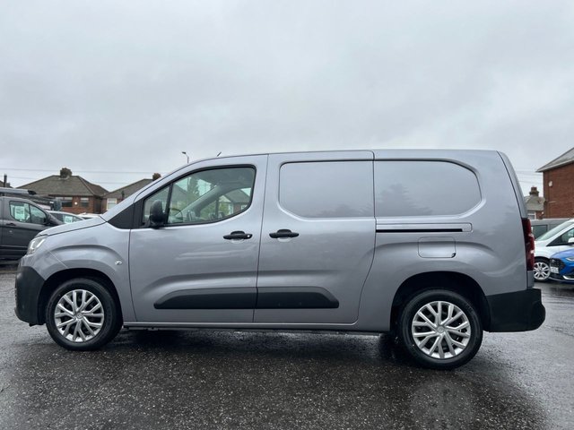View our CITROEN BERLINGO