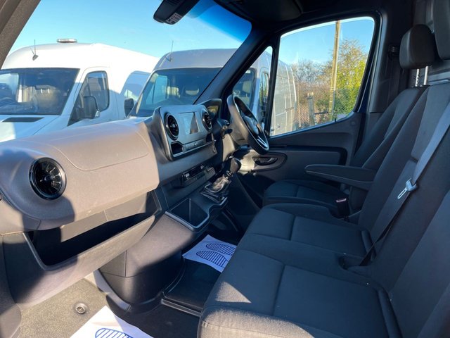 2019 Mercedes-Benz Sprinter 2.1L null 5dr - Photo 5