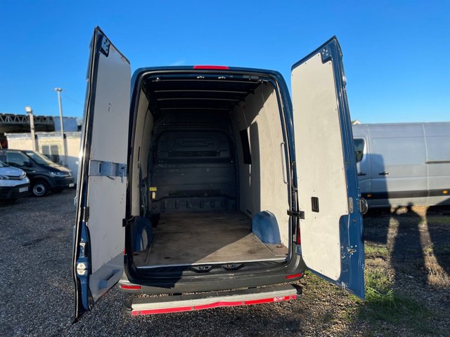 2019 Mercedes-Benz Sprinter 2.1L null 5dr - Photo 3