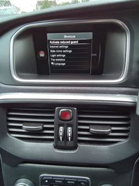 USED 2015 65 VOLVO V40 2.0 T2 SE Nav Hatchback 5dr Petrol Manual Euro 6 (s/s) (122 ps) 