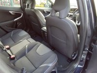 USED 2015 65 VOLVO V40 2.0 T2 SE Nav Hatchback 5dr Petrol Manual Euro 6 (s/s) (122 ps) 