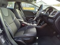 USED 2015 65 VOLVO V40 2.0 T2 SE Nav Hatchback 5dr Petrol Manual Euro 6 (s/s) (122 ps) 