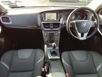 USED 2015 65 VOLVO V40 2.0 T2 SE Nav Hatchback 5dr Petrol Manual Euro 6 (s/s) (122 ps) 
