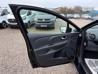 USED 2019 19 RENAULT CLIO 1.5 dCi Play Hatchback 5dr Diesel Manual Euro 6 (s/s) (90 ps) *EX MOD**Full Service History*