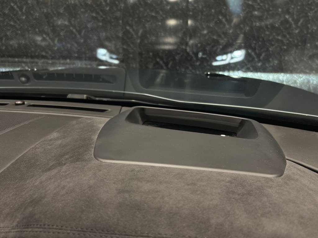USED 2022 F JAGUAR F-PACE 5.0 P550 V8 SVR SUV 5dr Petrol Quickshift AWD Euro 6 (s/s) (550 ps) BRITISH RACING GREEN|HEAD UP DISPLAY