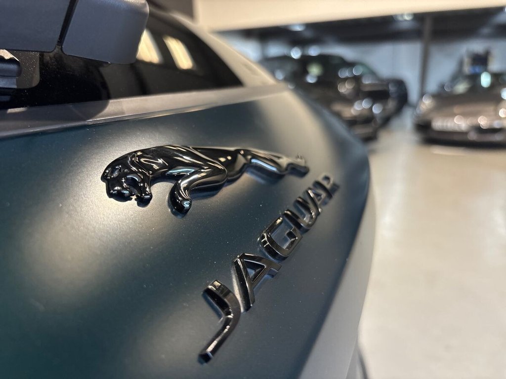 USED 2022 F JAGUAR F-PACE 5.0 P550 V8 SVR SUV 5dr Petrol Quickshift AWD Euro 6 (s/s) (550 ps) BRITISH RACING GREEN|HEAD UP DISPLAY