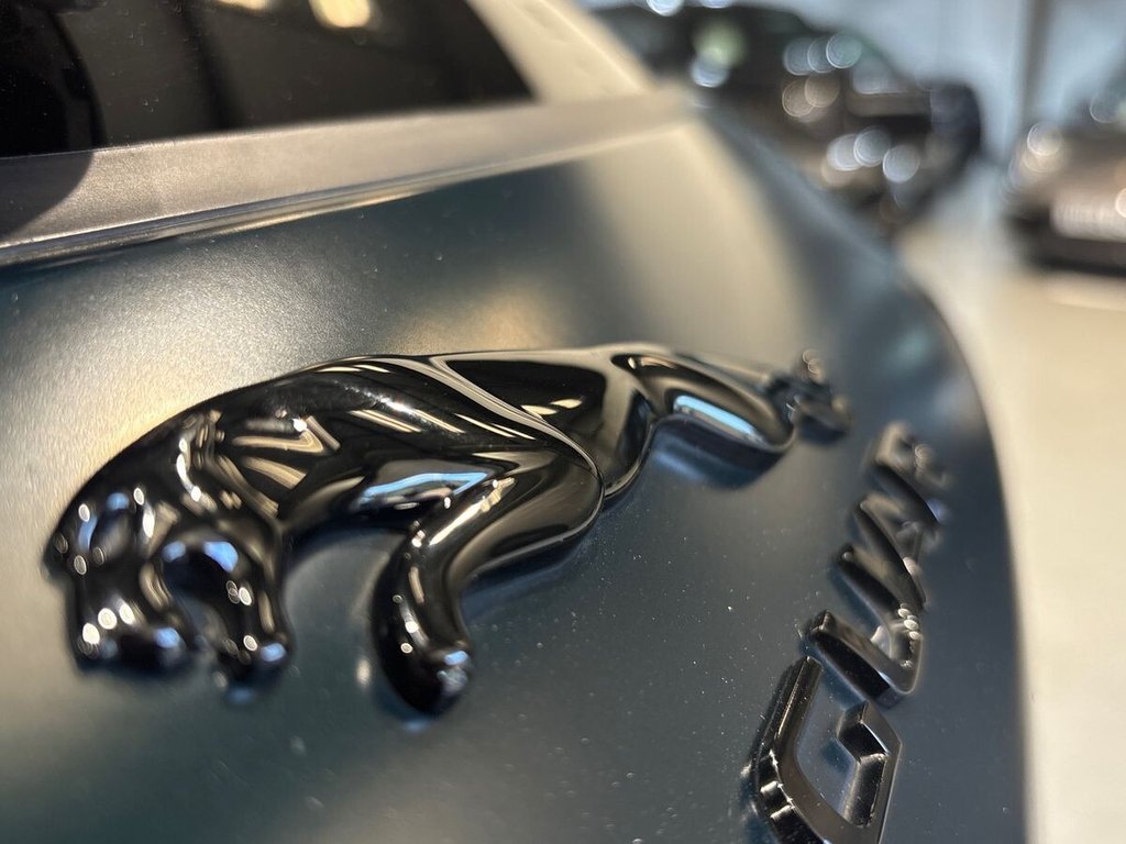 USED 2022 F JAGUAR F-PACE 5.0 P550 V8 SVR SUV 5dr Petrol Quickshift AWD Euro 6 (s/s) (550 ps) BRITISH RACING GREEN|HEAD UP DISPLAY