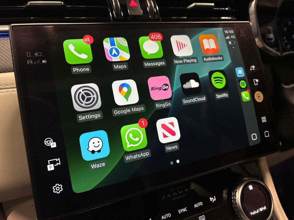 USED 2022 F JAGUAR F-PACE 5.0 P550 V8 SVR SUV 5dr Petrol Quickshift AWD Euro 6 (s/s) (550 ps) BRITISH RACING GREEN|HEAD UP DISPLAY