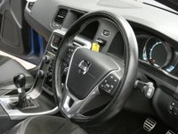 USED 2013 63 VOLVO V60 2.0 D4 R-Design Lux Nav Estate 5dr Diesel Manual Euro 5 (s/s) (163 ps) &pound;35 ROAD TAX SAT NAV HEATED SEATS PART LEATHER INTERIOR CRUISE CONTROL PARKING SENSORS 3 OWNERS SERVICE HISTORY