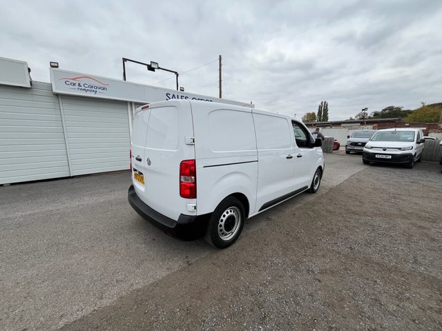 2022 Vauxhall Vivaro 1.5L Dynamic 6dr - Photo 9