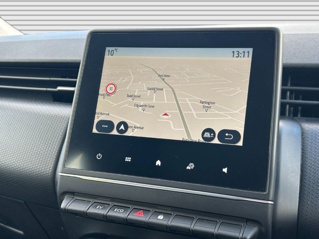 2023 RENAULT CLIO 2023 1.6 E-TECH Evolution Hatchback 5dr Petrol Hybrid Auto Euro 6 (s/s) (145 ps) - Photo 6