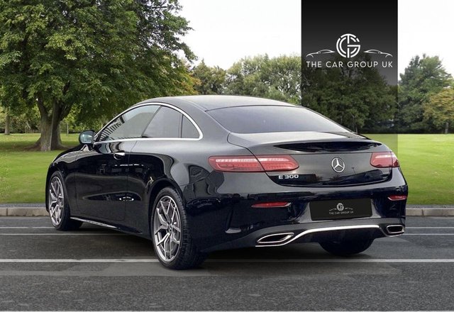 2022 Mercedes-Benz E-CLASS - Photo 3