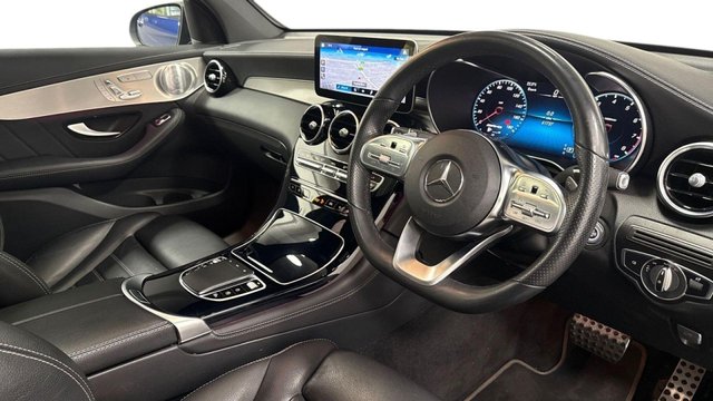 2021 Mercedes-Benz GLC - Photo 3