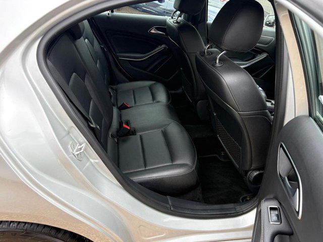 2017 MERCEDES-BENZ A-CLASS 2017 1.5 A180d Sport Hatchback 5dr Diesel 7G-DCT Euro 6 (s/s) (109 ps) - Photo 11