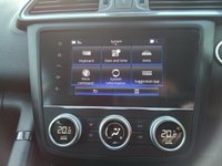 USED 2019 19 RENAULT KADJAR 1.3 TCe Iconic SUV 5dr Petrol Manual Euro 6 (s/s) (140 ps) 