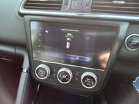 USED 2019 19 RENAULT KADJAR 1.3 TCe Iconic SUV 5dr Petrol Manual Euro 6 (s/s) (140 ps) 