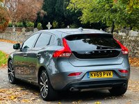 USED 2019 69 VOLVO V40 1.5 T3 Inscription Edition Hatchback 5dr Petrol Auto Euro 6 (s/s) (152 ps) LOW MILES+LTHR+PANROOF+SAT NAV