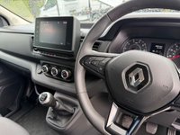 USED 2022 22 RENAULT TRAFIC 2.0 dCi Blue LL30 Business+ Panel Van 5dr Diesel Manual L2 H1 Euro 6 (s/s) (130 ps) AIR CON SAT NAV TOUCH SCREEN LWB