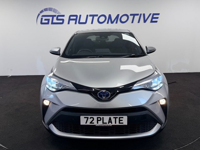 2022 TOYOTA C-HR - Photo 6