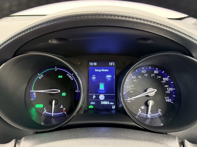 2022 TOYOTA C-HR - Photo 11