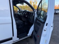 FORD TRANSIT CUSTOM — thumbnail 31 of 51
