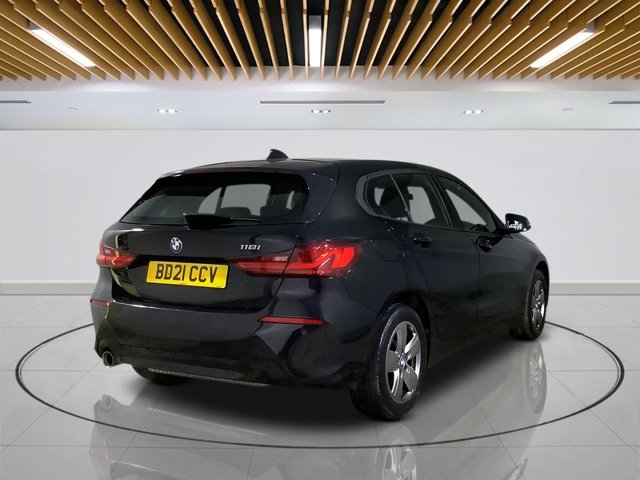 2021 BMW 1 Series 1.5L Se 5dr - Photo 8