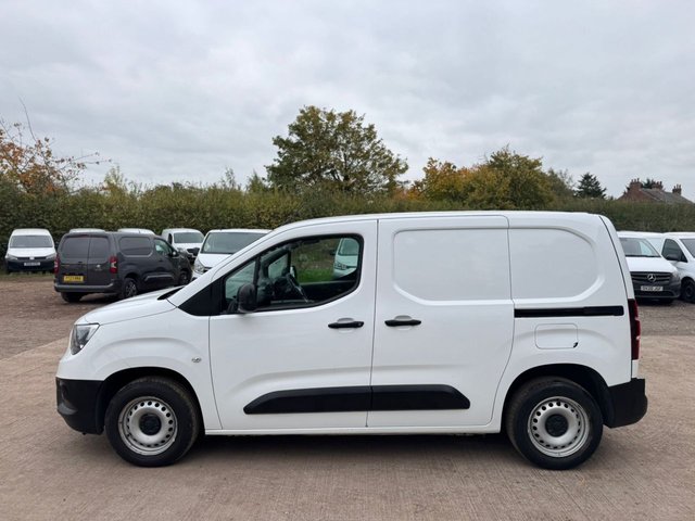 2020 VAUXHALL COMBO - Photo 10