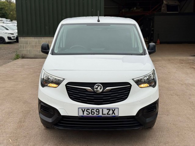 2020 VAUXHALL COMBO - Photo 4