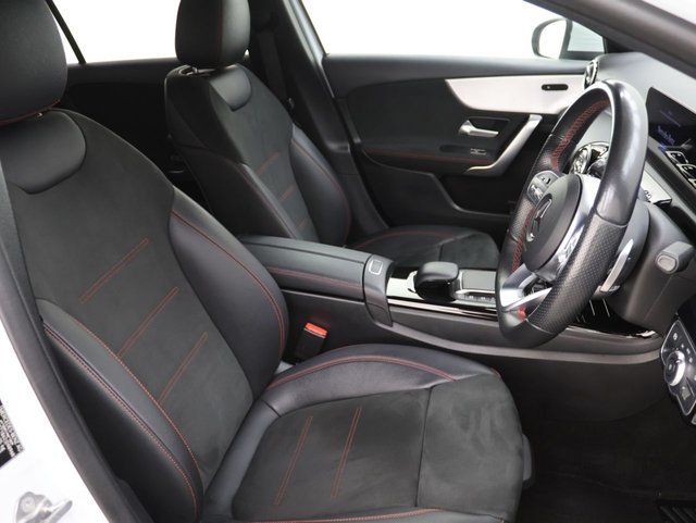 2020 Mercedes-Benz A Class 1.3L Amg Line 4dr - Photo 12